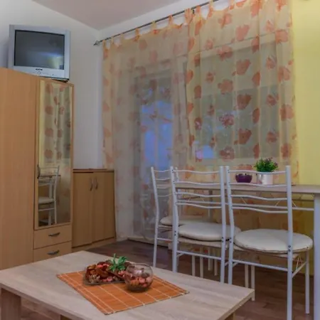 In With Sea View, Terrace, Air Conditioning, Wifi 4628-3 Апартаменты *