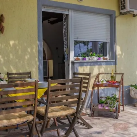 Апартаменты In With Sea View, Terrace, Air Conditioning, Wifi 4628-3