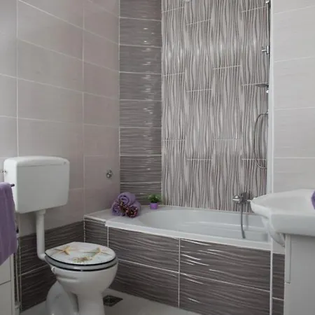 In With Sea View, Terrace, Air Conditioning, Wifi 4628-3 Апартаменты *